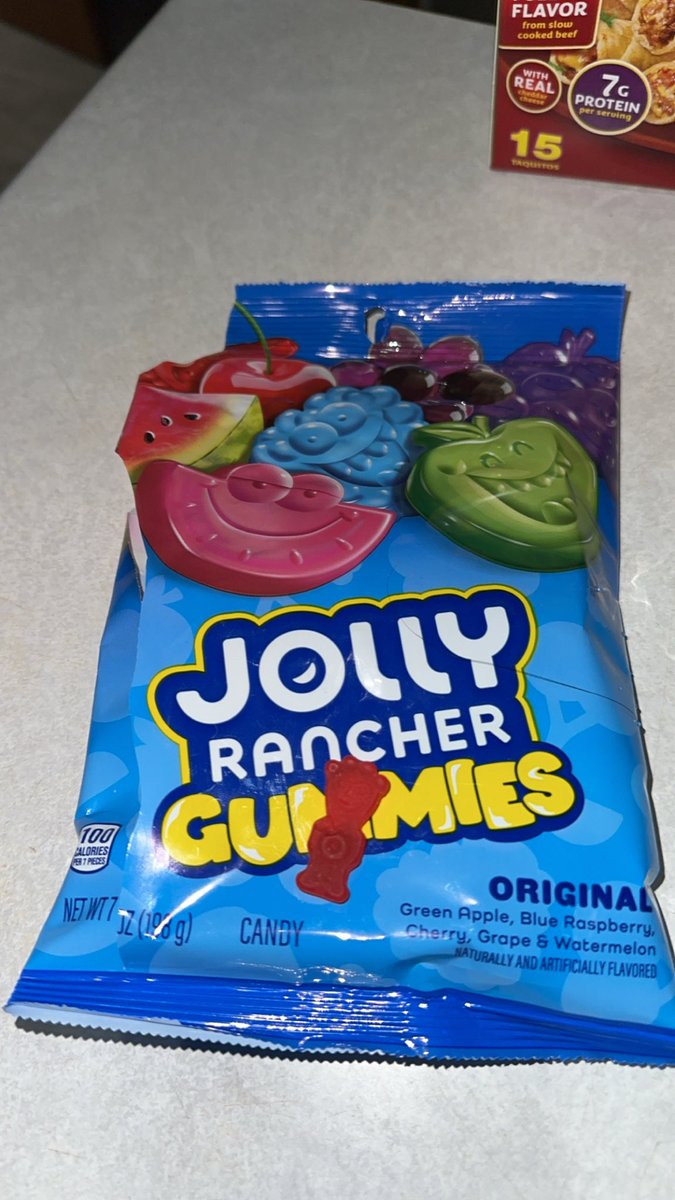 Arrowlyy's tweet photo. @SourPatchKids https://t.co/4fHiU4rOro