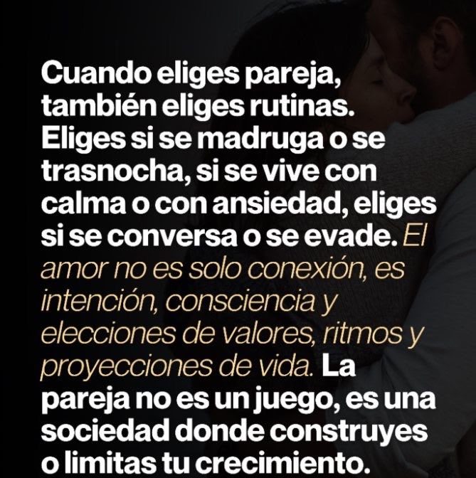 JoseFerreiraj94's tweet photo. Elegir una pareja no es solo cuestión de sentimientos, también implica elegir la manera en la que vas a vivir tu día a día. Con esa persona compartes rutinas, ritmos, formas de enfrentar los problemas y hasta estilos de vida que terminan marcando tu tranquilidad o tu ansiedad, tu crecimiento o tu estancamiento.

El amor, más allá de la atracción, es una elección consciente de valores y de proyectos en común. No se trata solo de disfrutar de la conexión, sino de comprender que en esa unión se define mucho de tu camino: cómo manejas tus tiempos, cómo enfrentas las dificultades y hacia dónde decides proyectarte.

Una relación no es un pasatiempo ni un juego pasajero; es una construcción que puede sostenerte o desgastarte. Y en esa elección radica gran parte de tu futuro.
Psic. Jonathan Olivera