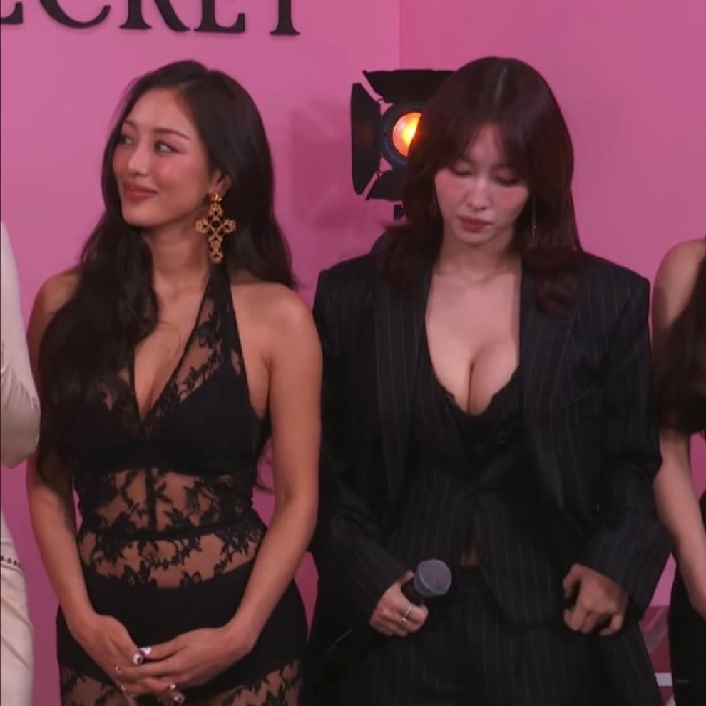 DAMN IM LESBIAN AS FUCK TODAY #TWICExVictoriasSecret