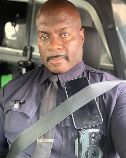 So I'm sitting in my patrol car, and a woman rolls up in her wheelchair and calls my name from the sidewalk. I could barely hear her because my windows were rolled up and she sounded muffled. She yells again, and I can hear her more clearly. I roll down my window and yell, 'Hey