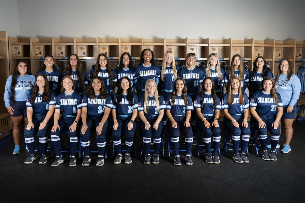 LSCPA_Softball's tweet photo. Introducing your 2025-2026 Lamar State College Port Arthur Seahawks softball team. We can’t wait to see you at Martin Field this season!  #GoSeahawks #WingsUp https://t.co/OuyJdwYXPy
