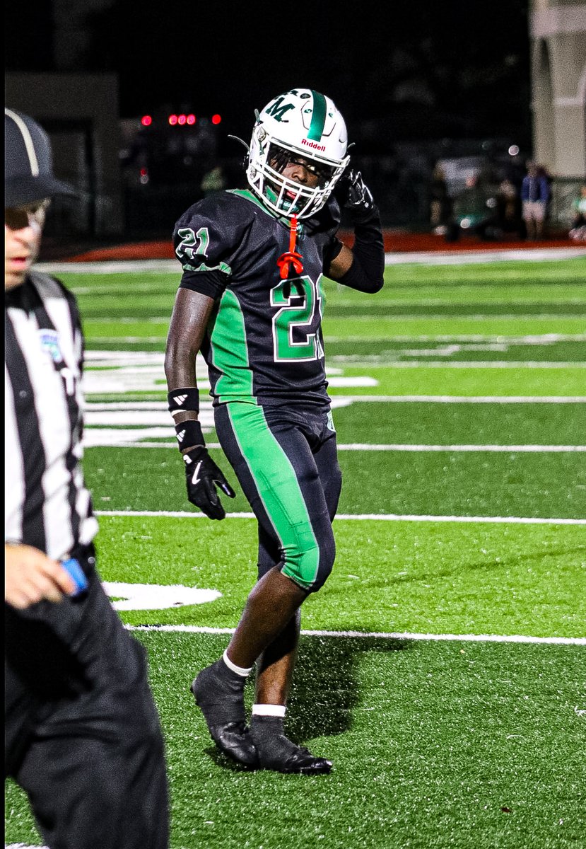 5’11 168 no pass interference calls no touchdowns allowed I did that I’ll be walking off this field feeling like I was one of the best to play db at this school locked 🔒 up everything that line up and front of me I took learning the game of football serious in it paid off