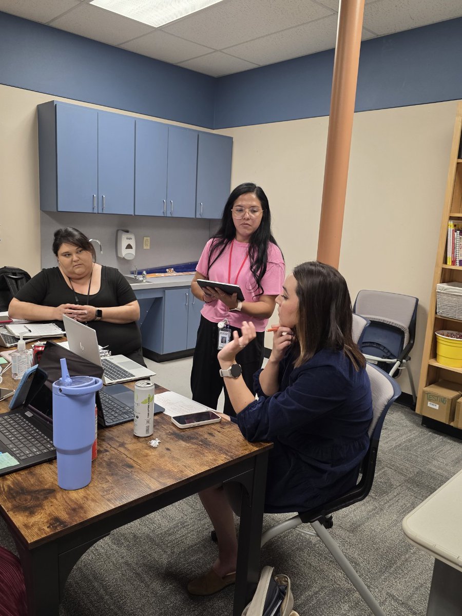Ms. Holguin joined our team as an Associate teacher last Thursday. Not a week in, she is up and rehearsing in front of her peers during PLC! She has a desire to do well, and she will! #IronSharpensIron <a href="/SHendricks119/">Susan Hendricks</a> <a href="/kaylynncook_/">Kaylynn</a>  The RLA PLC game is strong at Henderson! 💪🏼