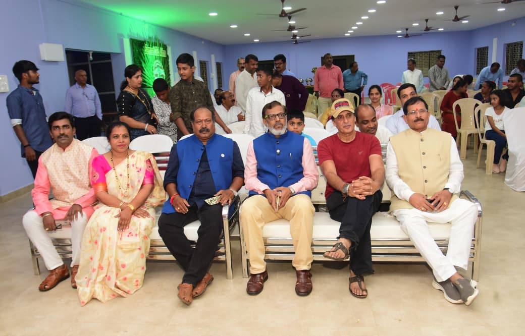 spunaji's tweet photo. With Honrable Union Minister for State Shri Shripad Naik at installation ceremony of Samraat Club Aldona Goa https://t.co/5nIjBCji0K