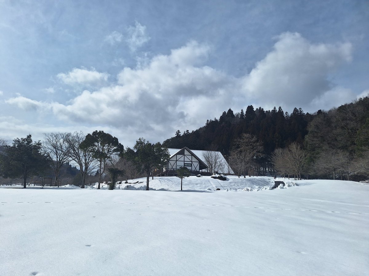 family_auto_ky's tweet image. 【2026年　雪ロケ予定】
1月17.18日(土日)余呉の集落
1月24.25日(土日)ウッディパル
1月31.2月1日(土日)ウッディパル
2月7.8日(土日)ウッディパル
2月11日(水祝)ｳｯﾃﾞｨﾊﾟﾙ又は余呉の集落
2月14.15日(土日)ウッディパル
2月21.22(土日)東鉢伏 翠山荘
2月28.3月1日(土日)余呉の集落…
