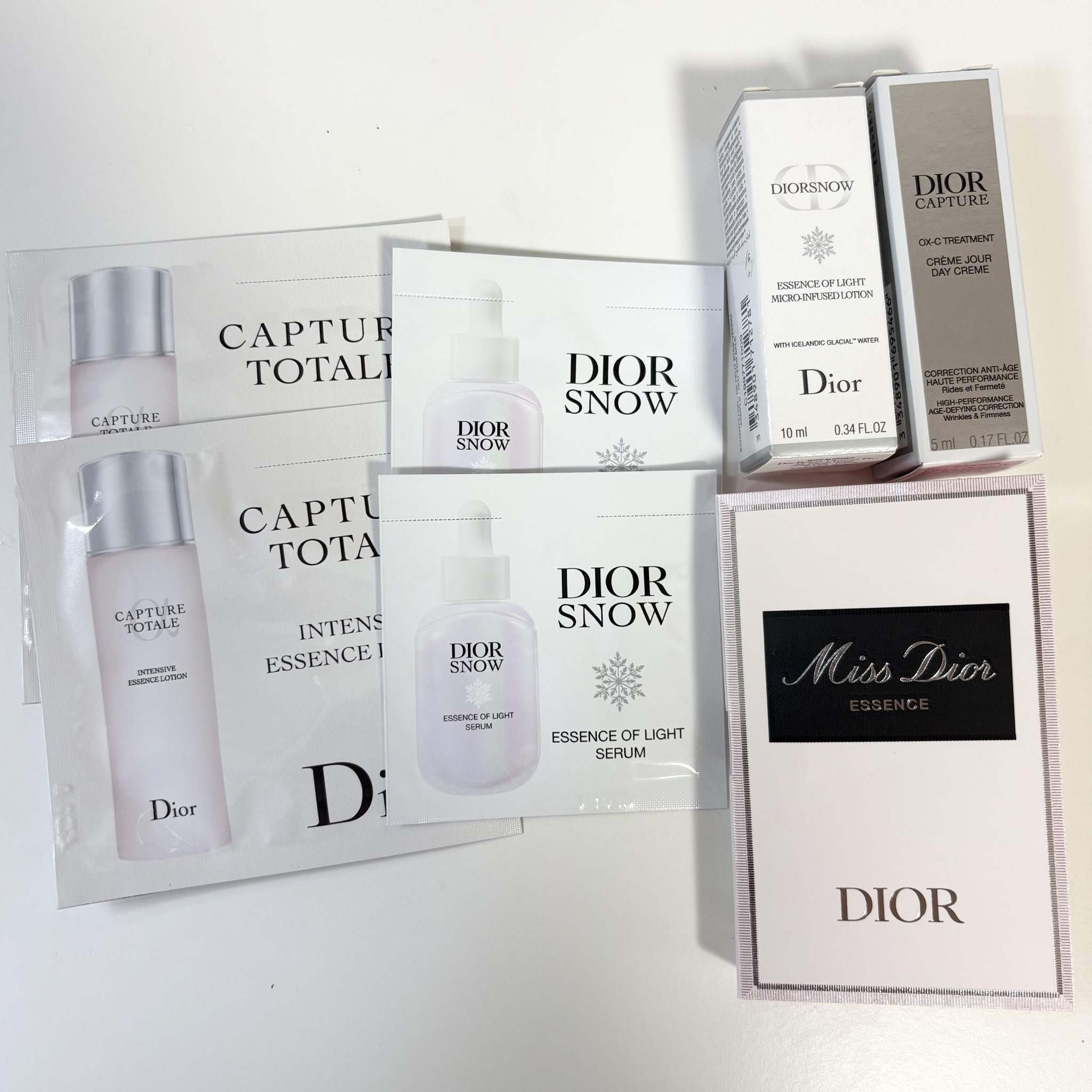 限定】Dior☆カプチュール トータル ヒアルショット ホリデー 星型