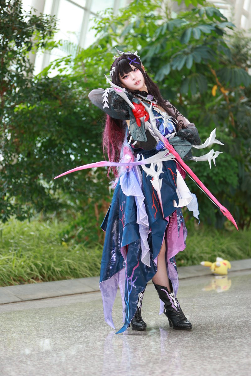 2025-10-11 효요랜드 - 낫슈님.

cos - 낫슈님. <a href="/SyuN1_I/">낫슈</a> 
난 그냥 히실렌스라고 불러줘. 거룩한 도시의 기사단장으로서 난 이곳을 지키지.