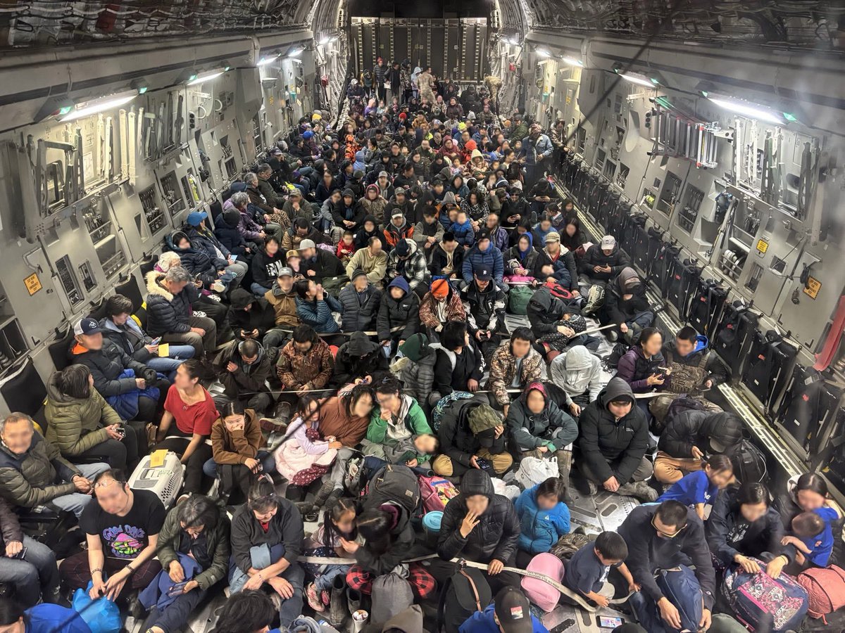 Wow. Alaska Air Guard C-17 with evacuees from the devastating typhoon that hit Western Alaska hard. It’s flying back and forth from Bethel to Anchorage with hundreds on each flight.