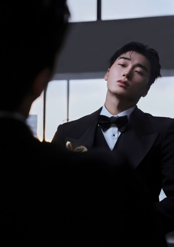 ATEEZのSAN、ドルチェ＆ガッバーナのグローバルアンバサダーに抜擢！

「一緒に意味のある瞬間を作っていく」
kstyle.com/article.ksn?ar…

#SAN #ATEEZ
