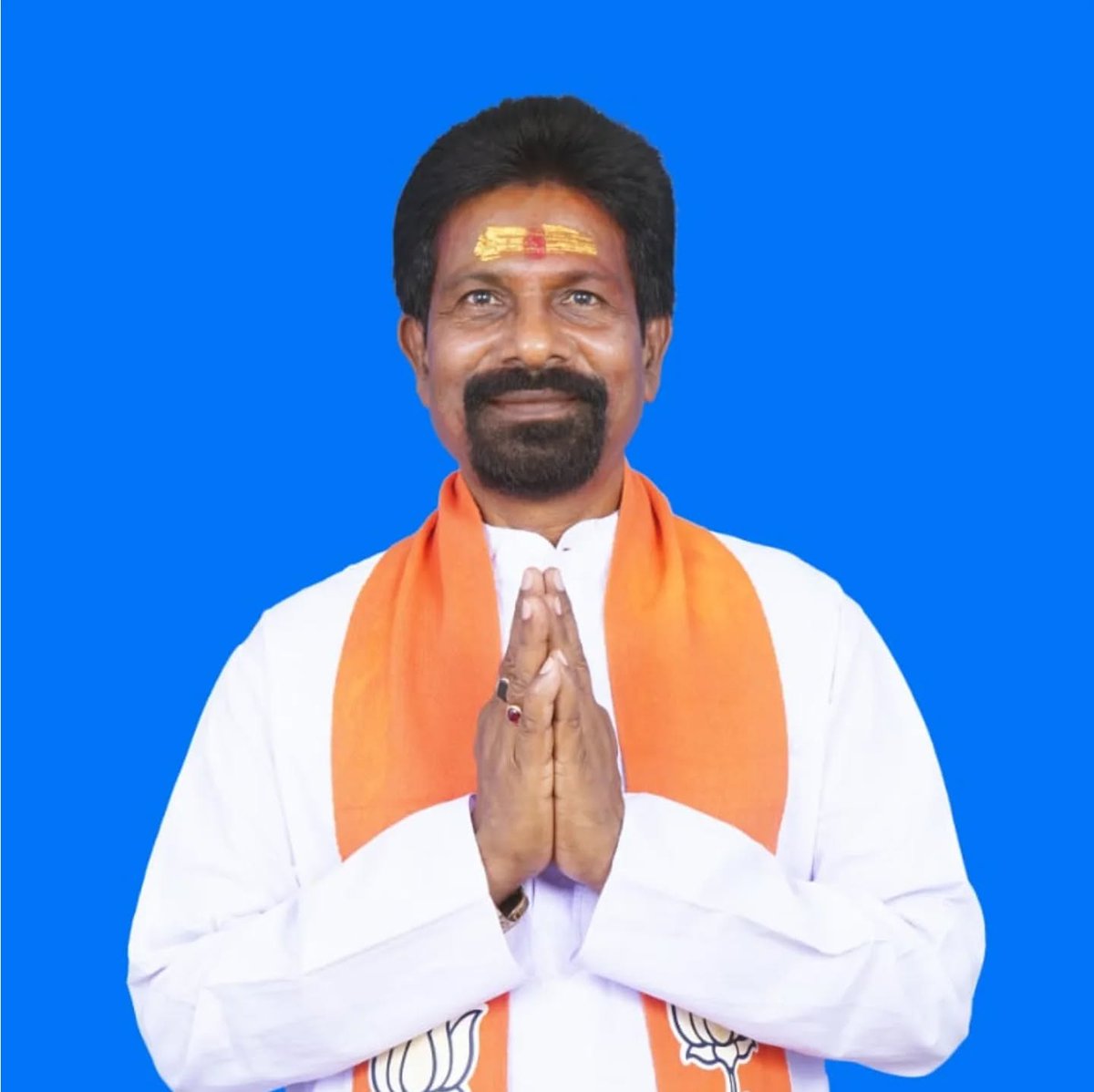 କରଞ୍ଜିଆର ଜନପ୍ରିୟ ବିଧାୟକ ଶ୍ରୀ ପଦ୍ମ ଚରଣ ହାଇବୁରୁଙ୍କୁ ଜନ୍ମଦିନର ହାର୍ଦ୍ଦିକ ଅଭିନନ୍ଦନ ଓ ଶୁଭେଚ୍ଛା। ମା' ସମଲେଶ୍ଵରୀଙ୍କ ନିକଟରେ ଆପଣଙ୍କ ମଙ୍ଗଳମୟ ଜୀବନ କାମନା କରୁଛି।
