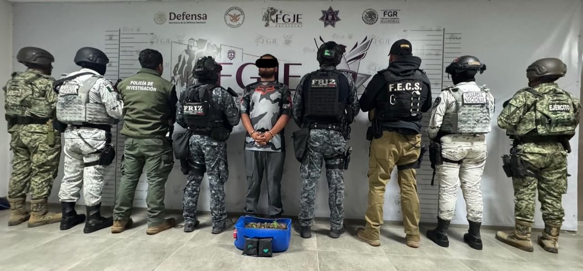 voceria_spz's tweet photo. Fuerzas de Seguridad de los tres órdenes de gobierno, en el marco de la Estrategia de Construcción de Paz implementada en Zacatecas, se lograron la detención de 11 personas presuntamente vinculadas con grupos generadores de violencia. https://t.co/2Bseuj2B35 https://t.co/jr9sh4SoRB