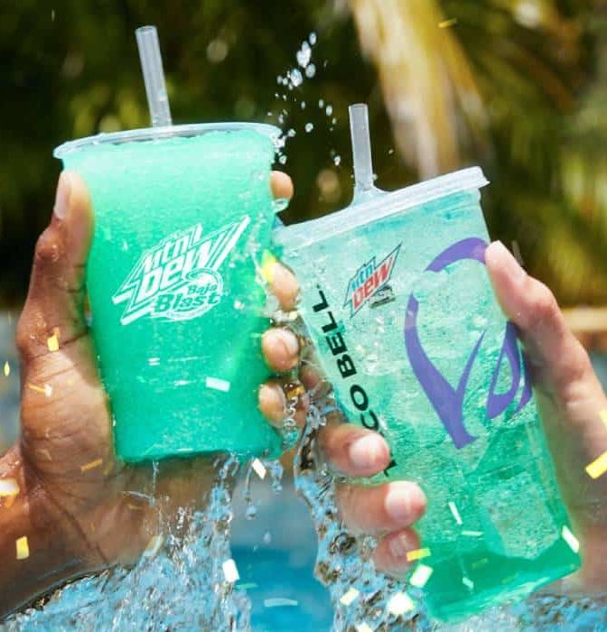 What flavor is your fursona?

Baja Blast baby! 

🎨: <a href="/gloomyddalgi/">🍰🍓 ddalgi 🍓🍰</a> (2024)