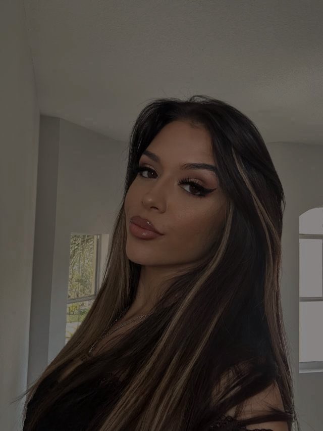 Sorceress of Sin. 𒀭 NOT @ElaynaBlack. tweet media