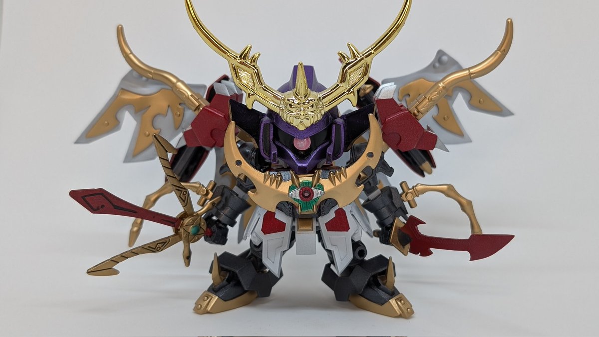 moroo25252's tweet image. とにかく合体や形態変化の多いキャラだったので時間がかかってしまいましたが納得できるものができました!
最後に魔星闇元帥です
同じ規格で作るとこういう完成後の遊びも楽しいですね