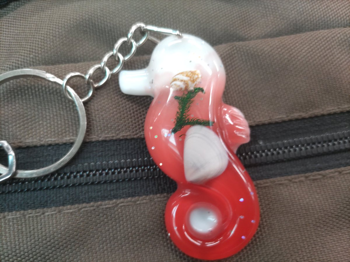 BooBooBoo0711's tweet image. 妹が買ってくれた旅の想い出キーホルダー!このダサいがかわいい。
昭和の小学生のお土産!
めちゃくちゃ 気分(ノ゜ー゜)ノ✨
