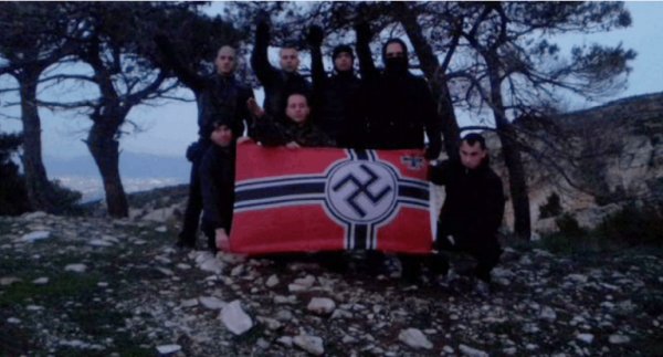 GAlevridis's tweet photo. @lolacoka_ Ποιος ο πλευρης; ο γιαουρτοτραυματιας;αυτος που πηγαινε με τις κάμερες στις 5ωρα το πρωί στα Εξάρχεια με 10 αστυνομικους και πάλι μιλουσε ψιθυριστ��; το κομαντο; ο ΕΛΛΗΝΑΡΑΣ σε αυτον τον πλευρη αναφερεσαι; https://t.co/OENEIUr3r0