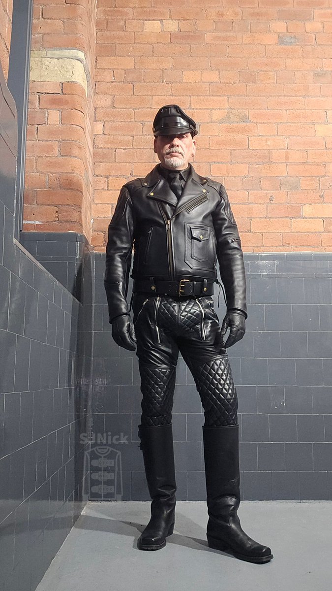 On our way to <a href="/leatherprideAMS/">Leather Pride AMS</a> today with <a href="/ChastityMaster4/">MasterChastity 🔑 Slave Chastity Management.</a> <a href="/FallenAngel1970/">FallenAngel1970</a> come say Hi if you see me there😁