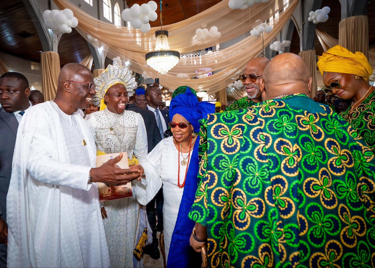 followlasg's tweet photo. SANWO-OLU ATTENDS GOVERNOR ABIODUN MOTHER'S 90th BIRTHDAY THANKSGIVING 

•Hails nonagenarian passion, dedication, service to humanity

https://t.co/9tlXqlsY6p

@jidesanwoolu @drobafemihamzat @gboyegaakosile @gboyegaakosile @LanreBajulaiye @BarrBimbola @Mr_JAGs @Riddwane
#AGreaterLagosRising 
#LASG