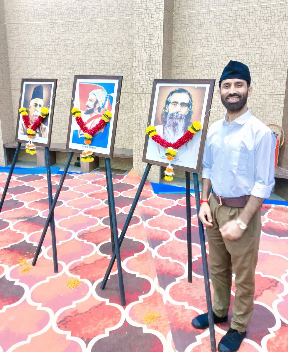 sunilkumarpawan's tweet photo. Many thanks to the respected PM Narendra Modi ji and the BJP family for giving the folk artists of Mithila a good opportunity in politics,
🙏 Sadhuvad 🙏
#BJP #JaiBharat #RSS100Years #RSS4Nation 
#NarendraModi 
#AmitShah https://t.co/1Ta0LHhIYf