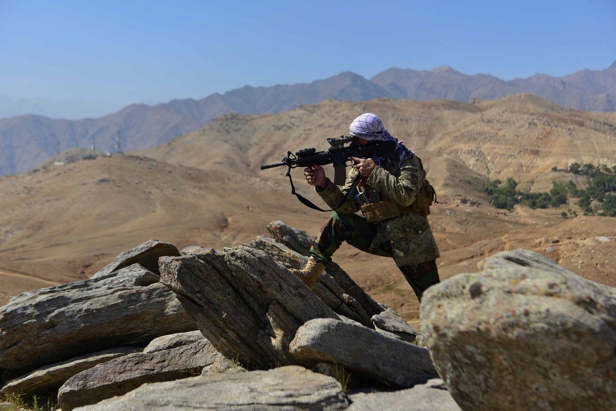 Barmakiyan's tweet image. Breaking!
Tajik fighters under Ahmad Massoud’s command have overrun Taliban checkpoints this morning in the Khost-Fering district of upper Panjshir Valley and captured the entire district.