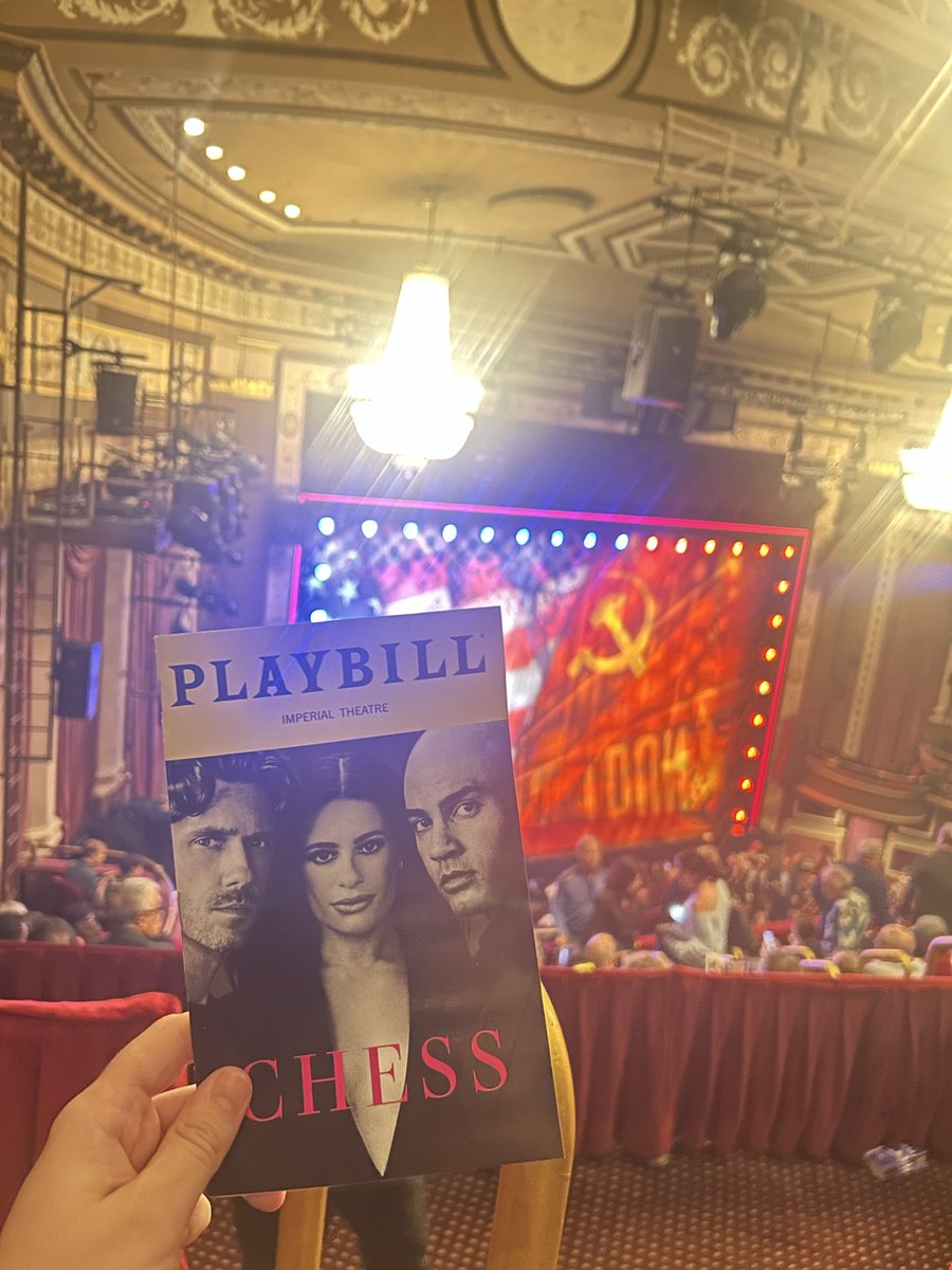 Merano was SO good tonight and honestly the sexy chess ballet number is PERFECT and I will not take no as an answer. CHESS first preview 🥰