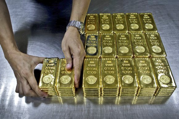 Spot Gold rises to $4,241, new record high.

At this rate, prices will hit $5,000 in about a month.