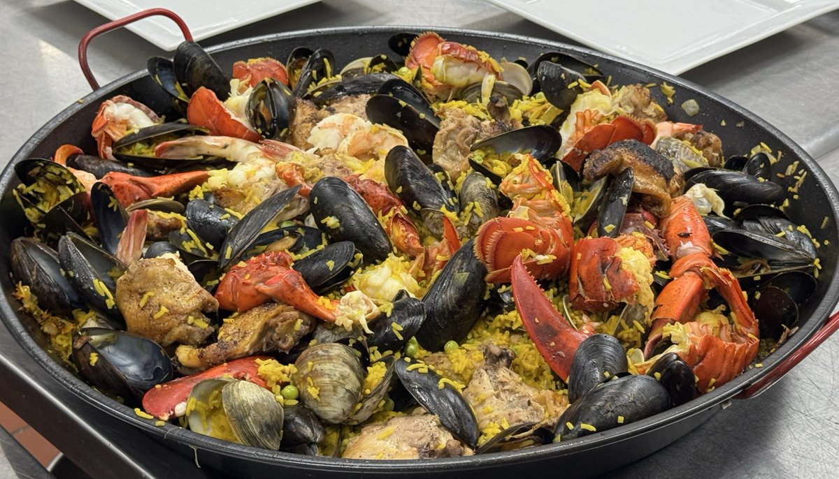 Paella today 👀