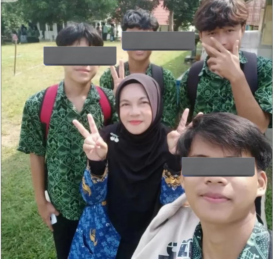 Apa motif guru ini sehingga dia brani²nya menjelek²an kepsek..?
Netizennnnn... Kupas tuntas.. 😂