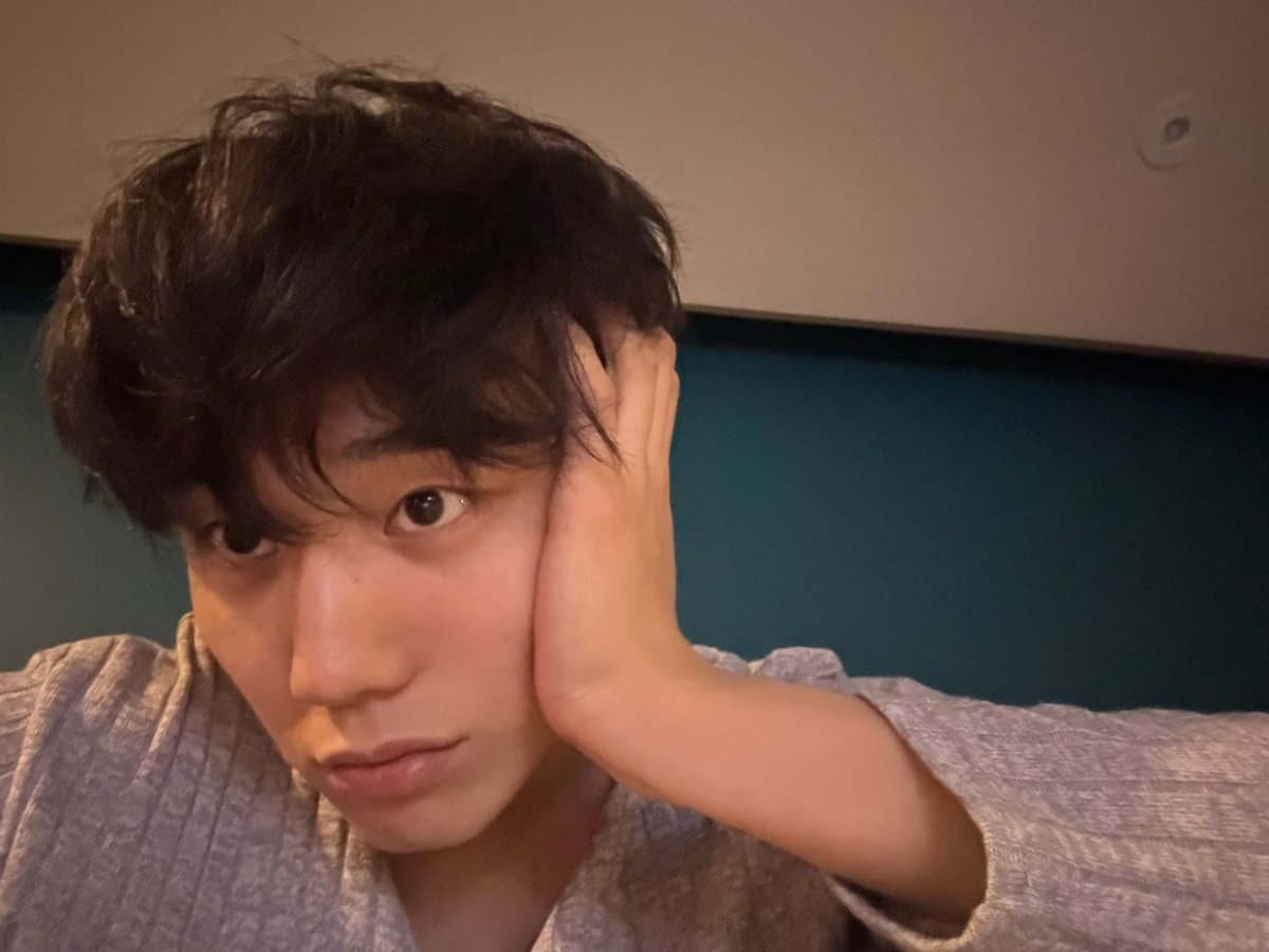 intak just sent a selca on fromm 🫠

#P1Harmony #피원하모니 #인탁