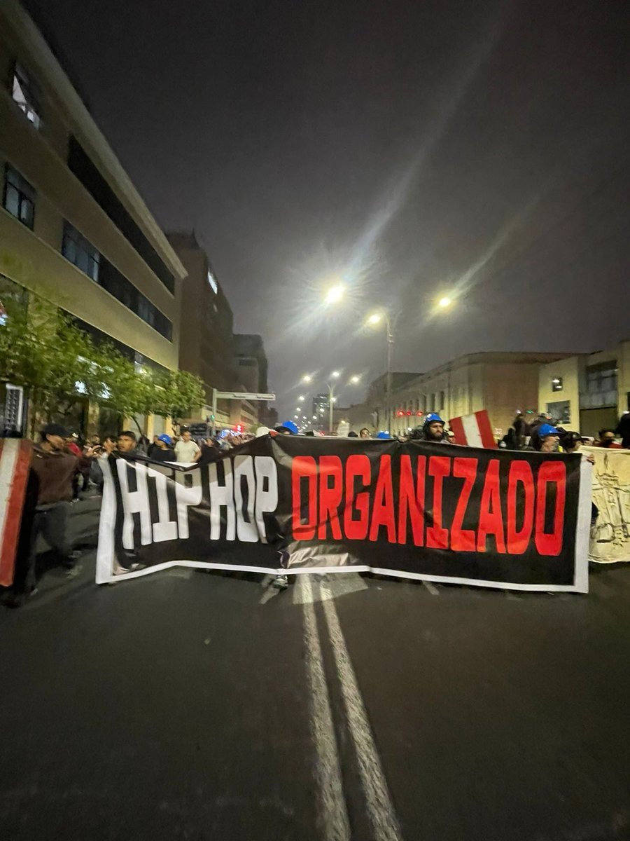 Chacotero (@chacoteroperu) on Twitter photo El Gobierno del acusado de violacion y miserable Jos茅 Jeri, ya tiene su primera v铆ctima mortal. Mauricio Ruiz, joven cantante de Hip Hop ha sido asesinado por la PNP, su 煤nico delito fue marchar por un Per煤 mejor 隆Miserables! El Gobierno del acusado de violacion y miserable Jos茅 Jeri, ya tiene su primera v铆ctima mortal. Mauricio Ruiz, joven cantante de Hip Hop ha sido asesinado por la PNP, su 煤nico delito fue marchar por un Per煤 mejor 隆Miserables!