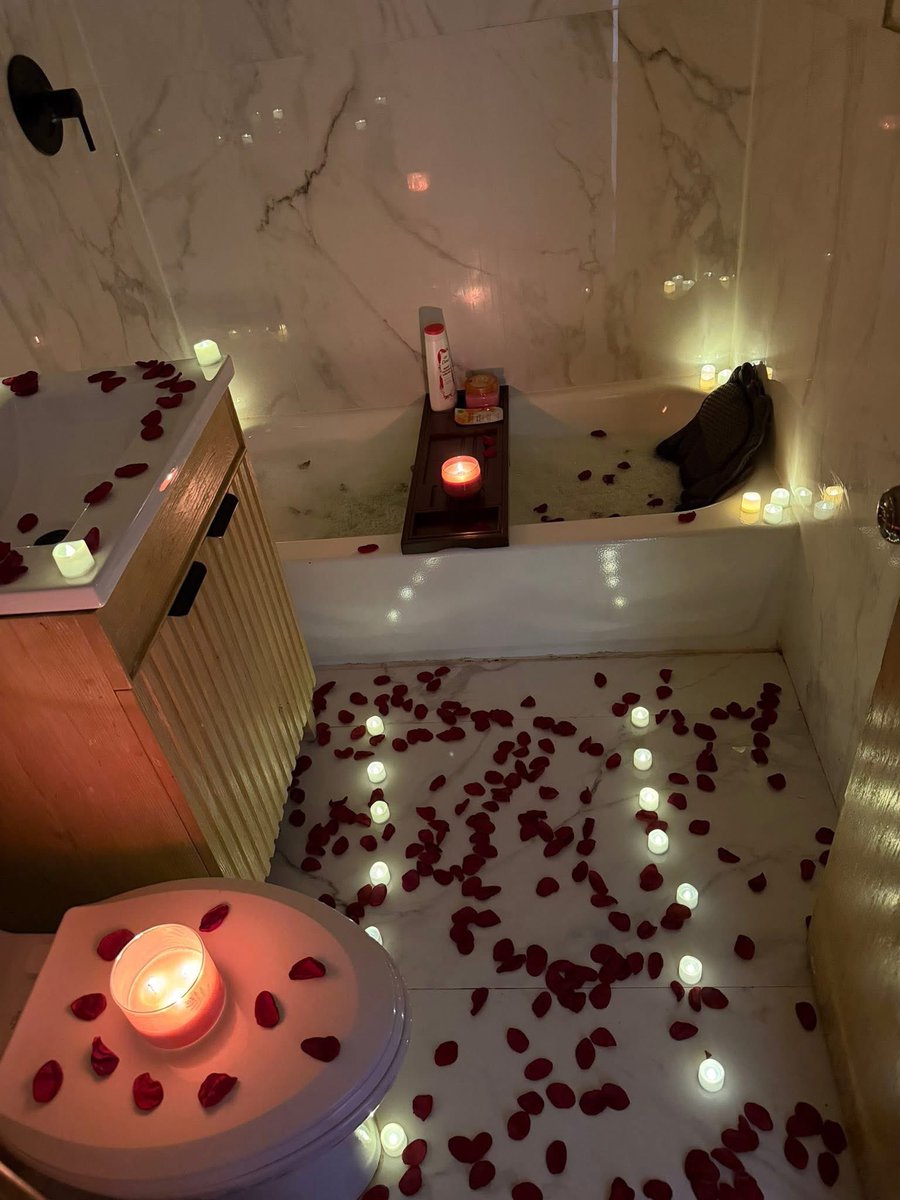 Imagine coming home from a long day at work/school and yo man got yo bath ready like this😩🥹😍😍😍