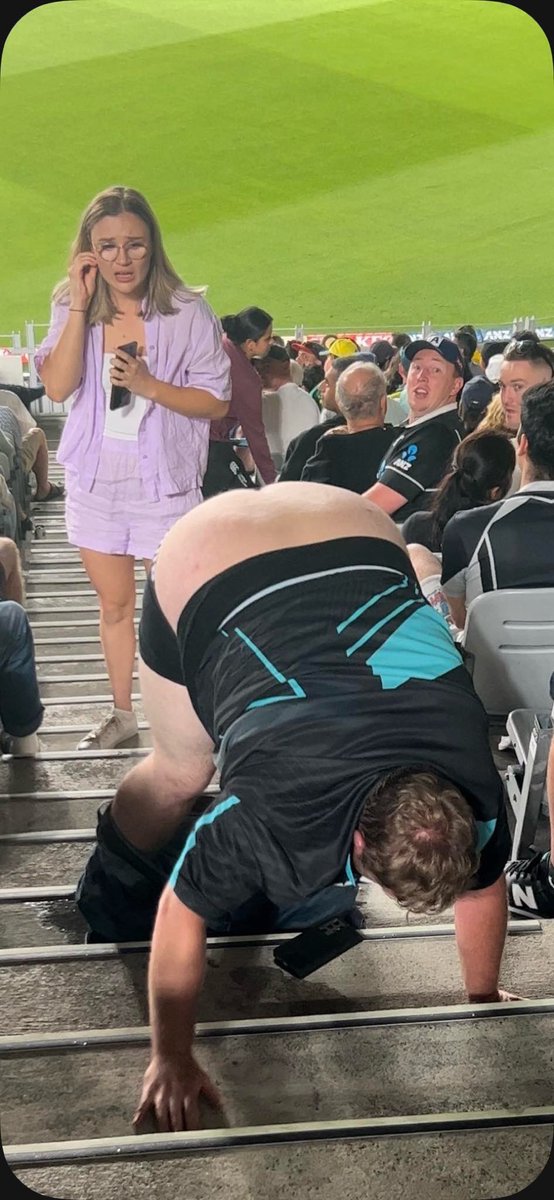 QsamaBJohnston's tweet image. Saquon Barkley and Jalen Hurts when the Eagles have the ball at the goal line