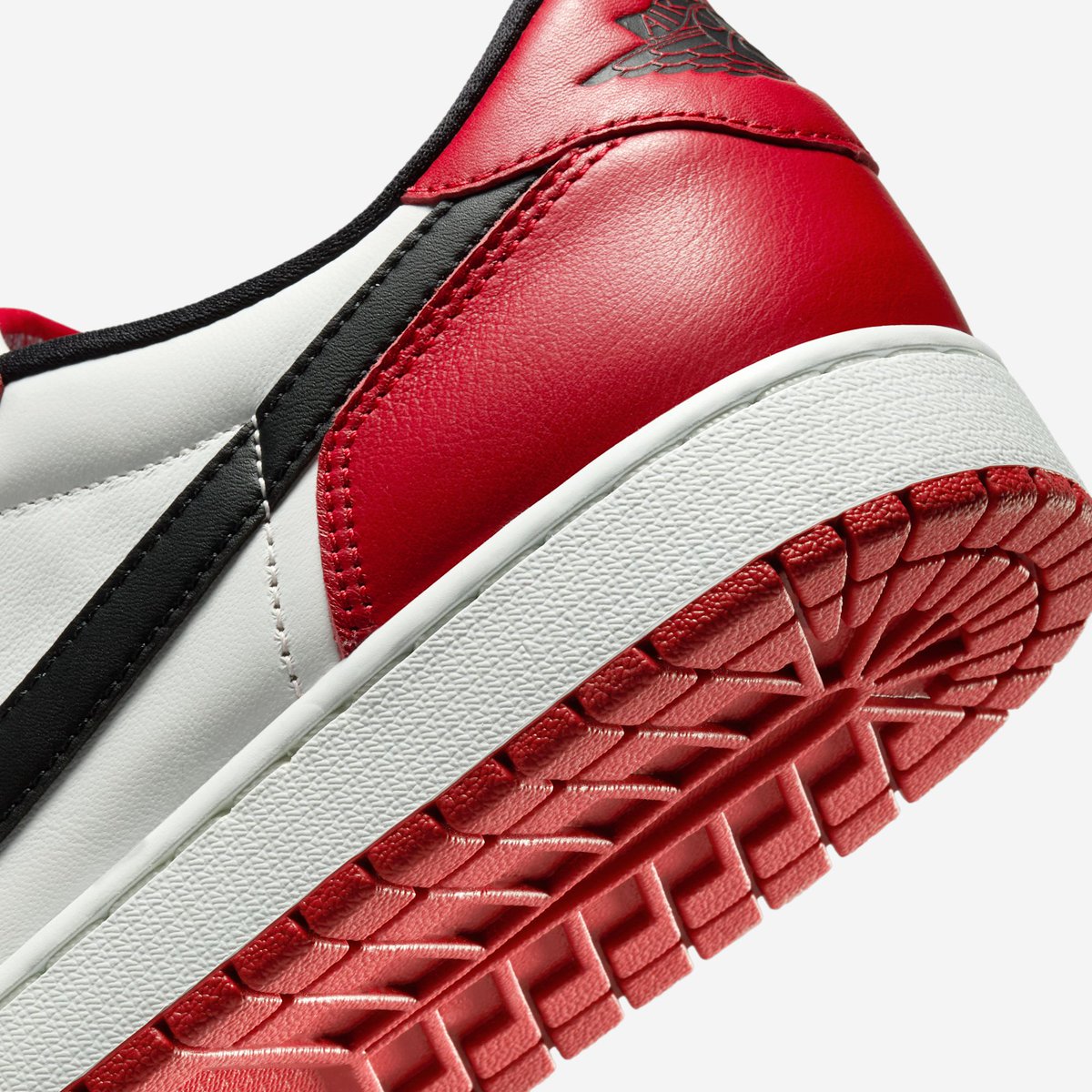 KicksFinder's tweet photo. Close-Up Shots https://t.co/nofMYe4u2m