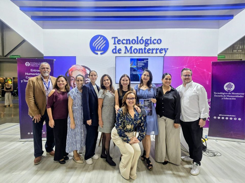 nanorti's tweet image. Les presento "Capon’s Marketing Essentials for Latin American Managers", recién presentado en la #FILMTY  trabajado en co-autoría con colegas #TECMTY #MARKETING Una vista a la esencia del marketing actual, aplicado al contexto Latinoamericano. @TecdeMonterrey