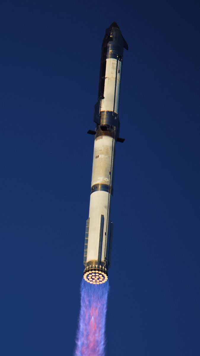 AJamesMcCarthy's tweet image. I like rockets