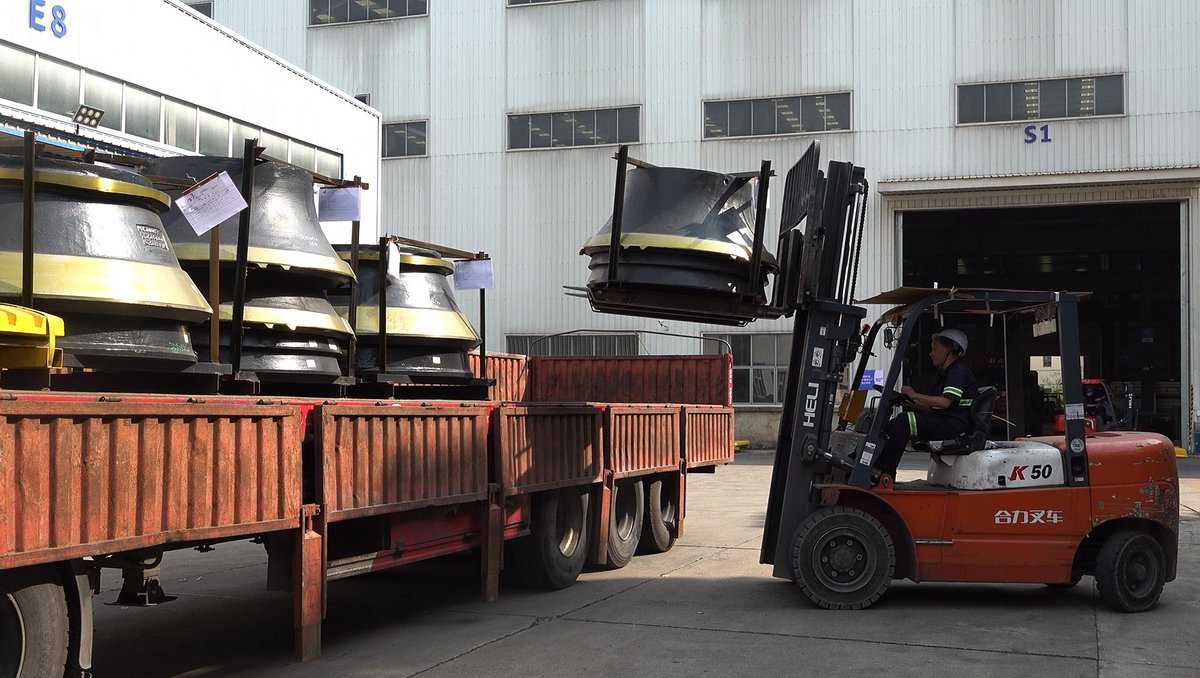 EngineeringGis's tweet image. The unsung hero of every crushing operation. Precision-engineered, built to endure.
#conecrusher #crusherparts #mining