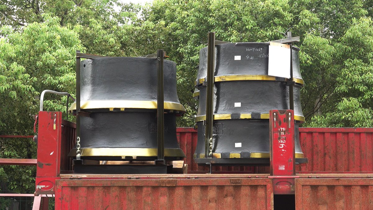 EngineeringGis's tweet image. The unsung hero of every crushing operation. Precision-engineered, built to endure.
#conecrusher #crusherparts #mining