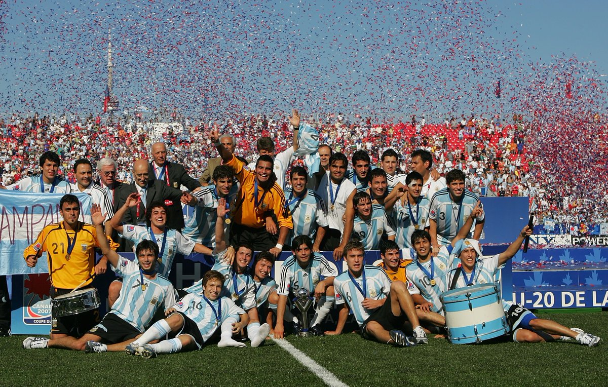 ¡ARGENTINA, OTRA VEZ EN UNA FINAL!

Los pibes se impusieron ante Colombia en las semis y se clasificaron a un encuentro consagratorio del Mundial Sub-20 luego de 18 años. ¿La última vez? Canadá 2007, en donde la Albiceleste se impuso 2-1 ante República Checa para levantar su