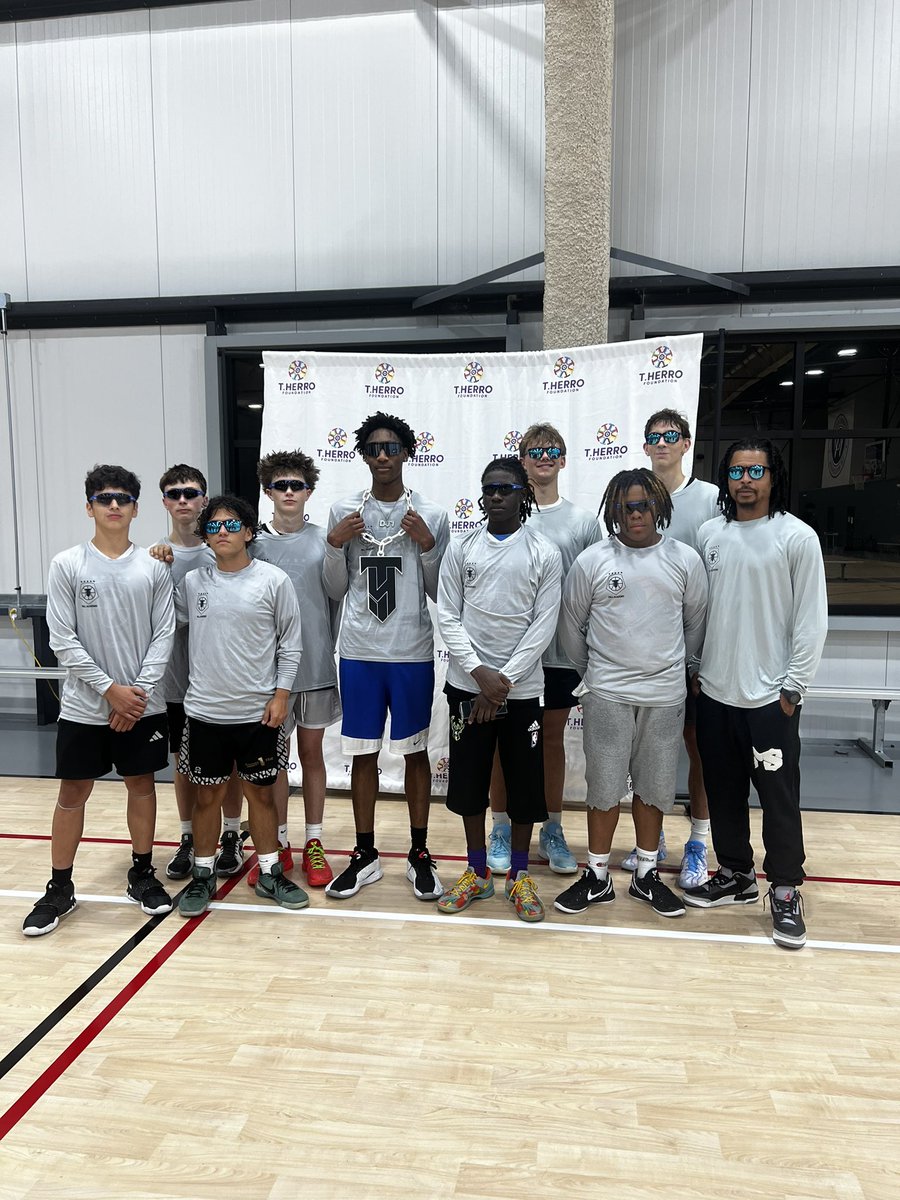 Your 2025 Fall Academy champions 🤩