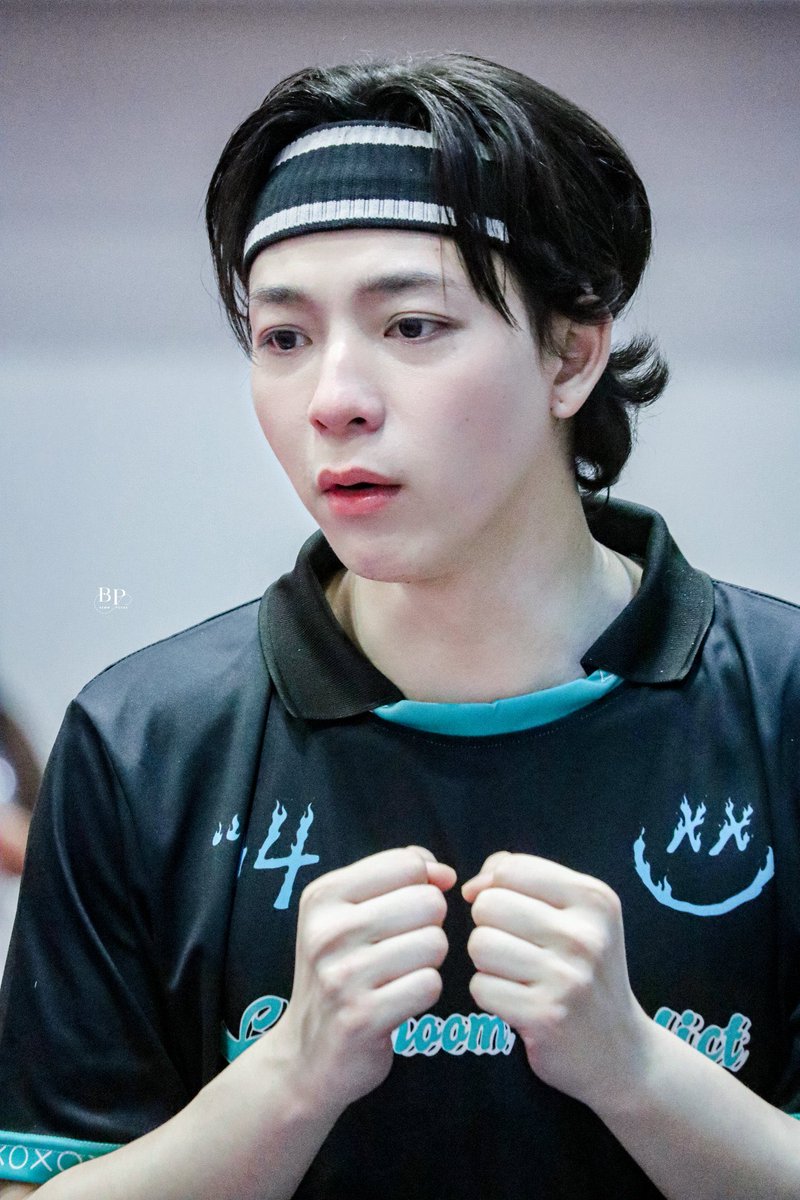 D-82
💐🌹🌻🌷🪷
ก็ยังยืนยันคำเดิม บาสคือ เด็ก มหรรศจรรย์ ที่เก่งมาก ทั้งความคิด การวางตัว วุฒิภาวะที่เกินอายุ หลายครั้งที่เกิดปัญหากับตัวเค้า แต่เค้าไม่เคยก้าวร้าวหรือแสดงออกแบบไม่น่ารัก บาสเก่งมากครับ แม่จ๋าคนนี้ ทึ่งและภูมิใจในตัวบาสมากที่สุด ไม่ได้อยู่ตรงนี้เพราะความลุ่มหลง
