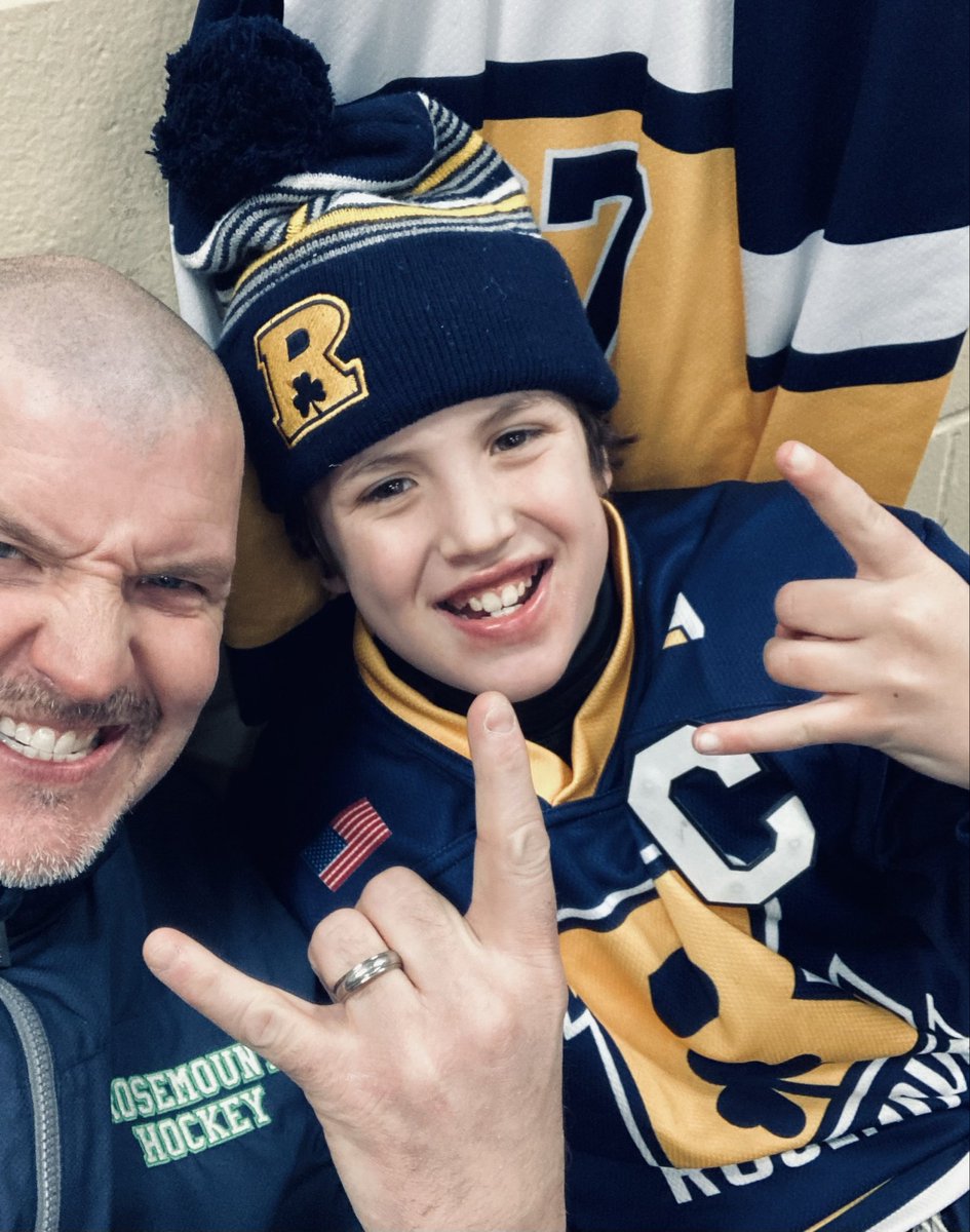 70 days and counting 🤘🏽🤘🏽
<a href="/IIHFHockey/">IIHF</a> <a href="/MNSportsEvents/">Minnesota Sports & Events</a> 🏒
#FacesOfHockey  #WorldJuniorsHockey  #StateOfHockey