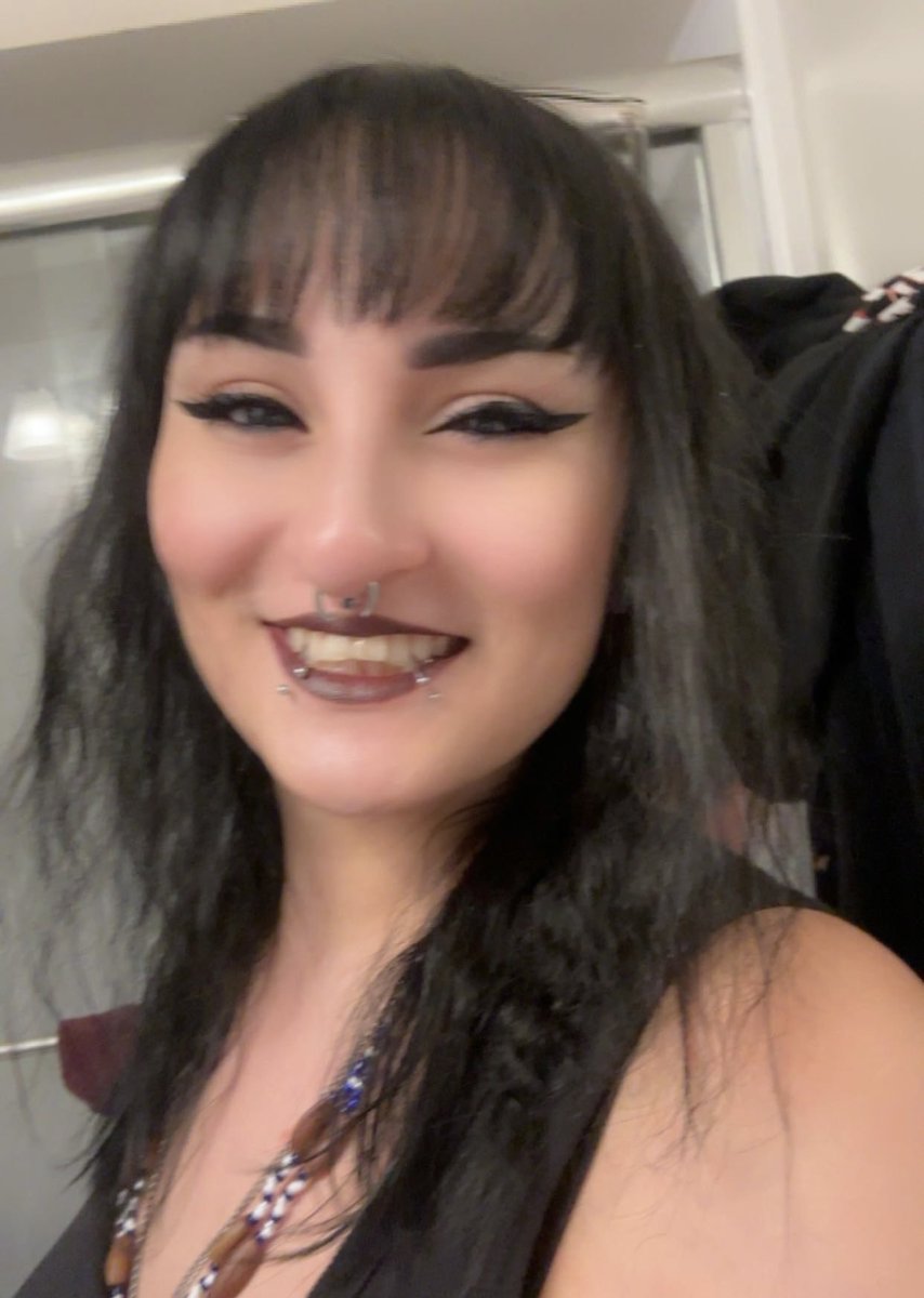 Blurry cheesin! Far cry 5 again … might take a break after this who knows (I have an addictive personality)
•••

twitch.tv/teacuwup