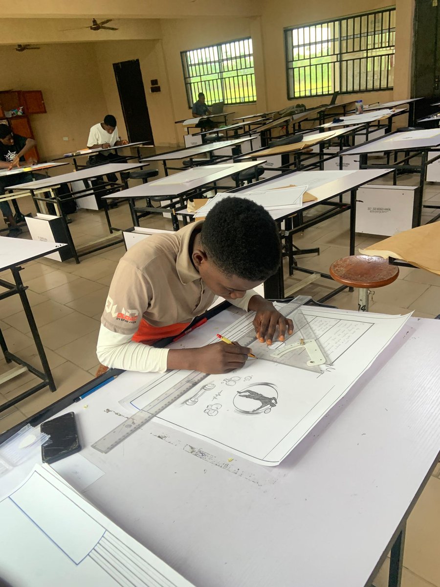 SamStudio_1's tweet image. Chasing the dream, 

Architecture ✨

"UI may go on strike, but an Architect never takes a break.". 😔