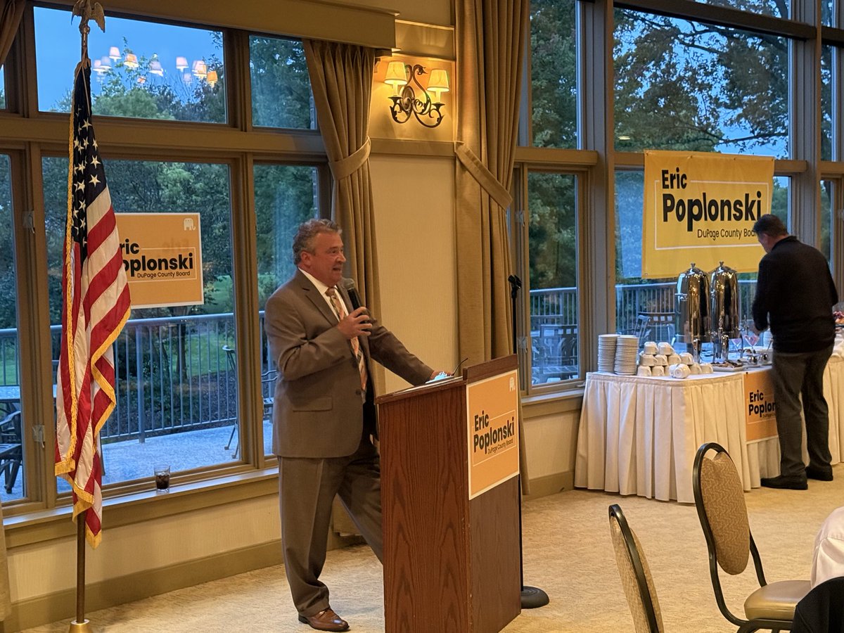 Awesome event tonight for Eric Poplonski for DuPage County Board (District 1) at Bloomingdale Country Club tonight. Great opening comments from Bloomingdale Mayor Coladipietro and Bloomingdale Township Assessor John Dabrowski. Impressive rollout! 🇺🇸 🇺🇸 🇺🇸