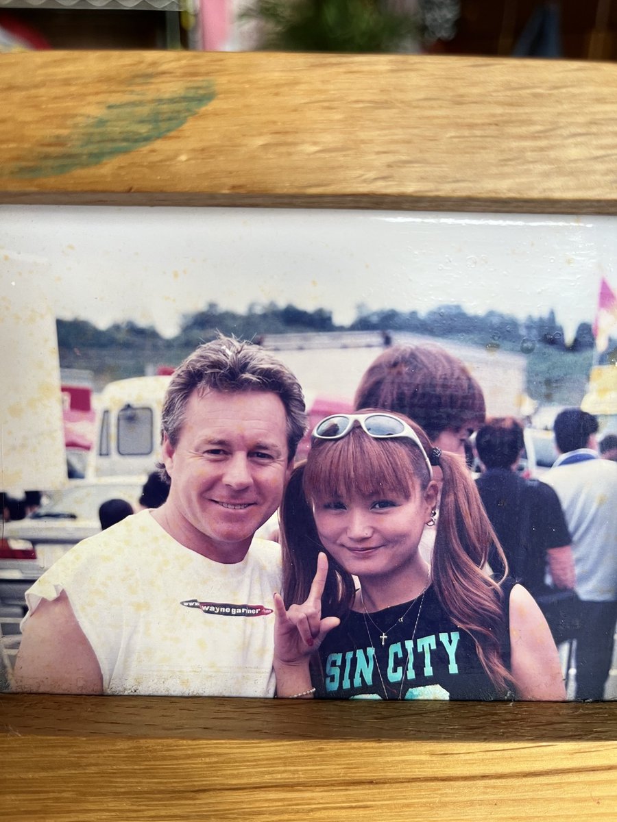 MHHtroublemaker's tweet photo. 20年前の写真みーつけた🤣
若いー🤣

#ツインリンクもてぎ https://t.co/ndwBNG942F