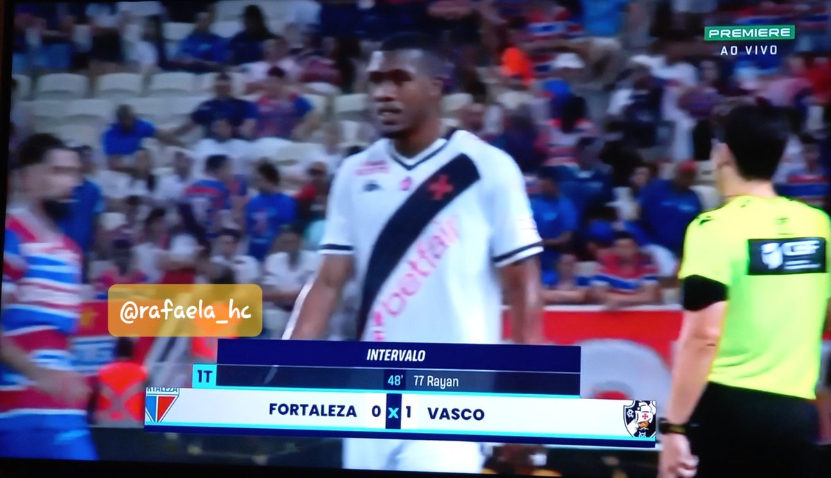 RafaelaHC's tweet photo. @NewsAlmirantee Estou assistindo no Premiere #FORxVAS. https://t.co/aRsJ747RIe