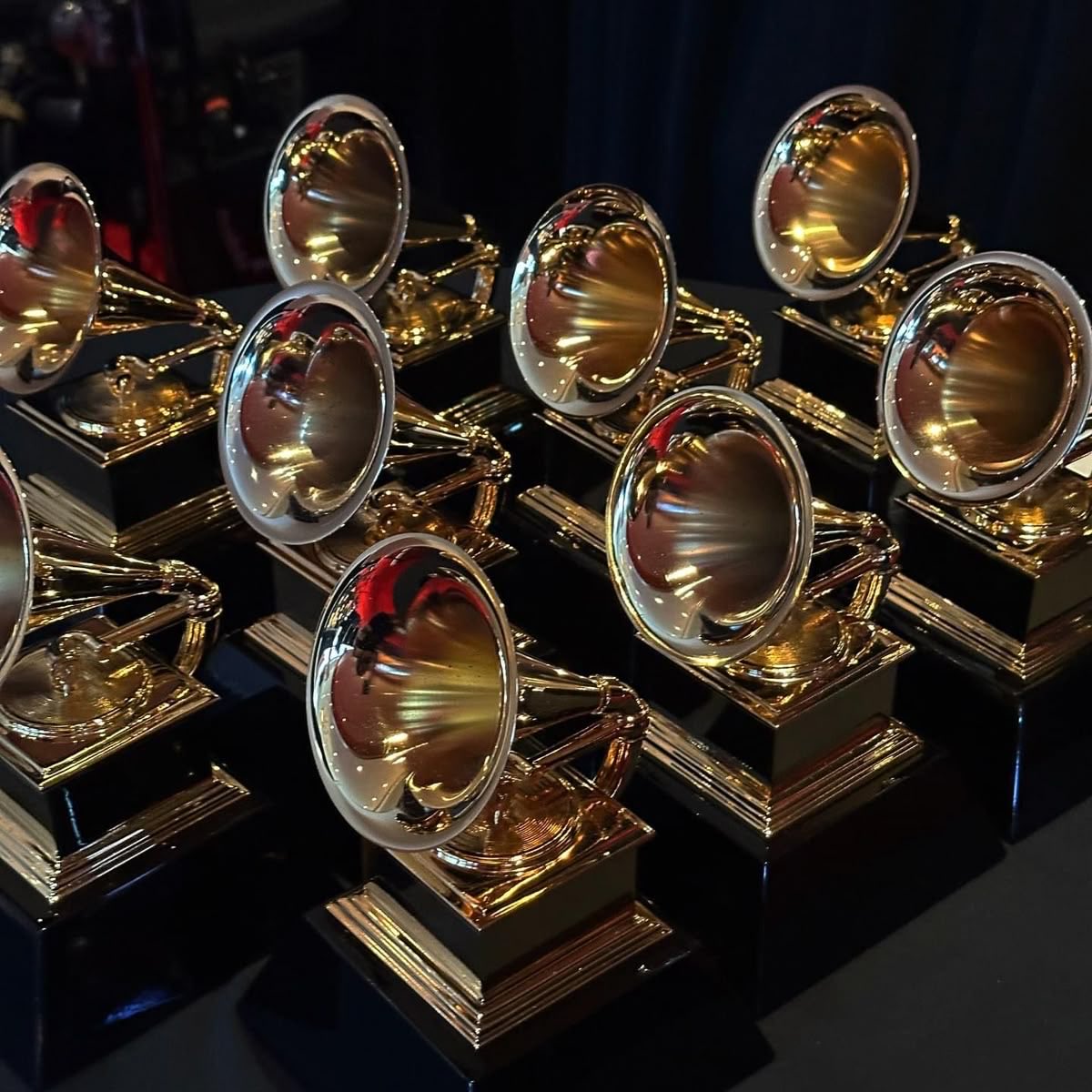 JBieberCharts's tweet image. Billboard names Justin Bieber’s “YUKON” as top contender to receive nomination in two categories at the 2026 Grammys.
— Best R&B Song
— Best R&B Performance