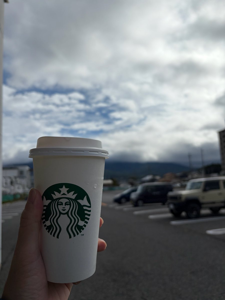 torihadaCh's tweet image. おはよ☕️
最終日れぇっつごう