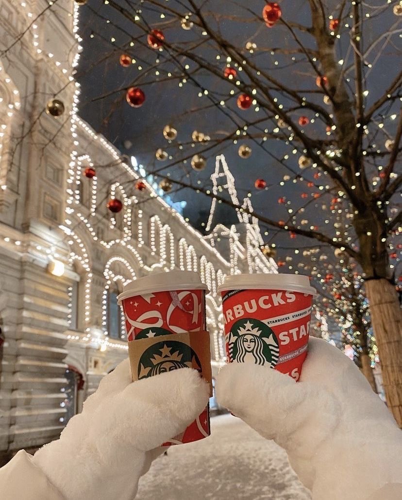 bmf1227's tweet image. That’s your dream Christmas Day 🎄🎁
Quote this with your answers — I wanna see everyone’s Christmas aesthetic 👇
#interactivethread #interactivepoll