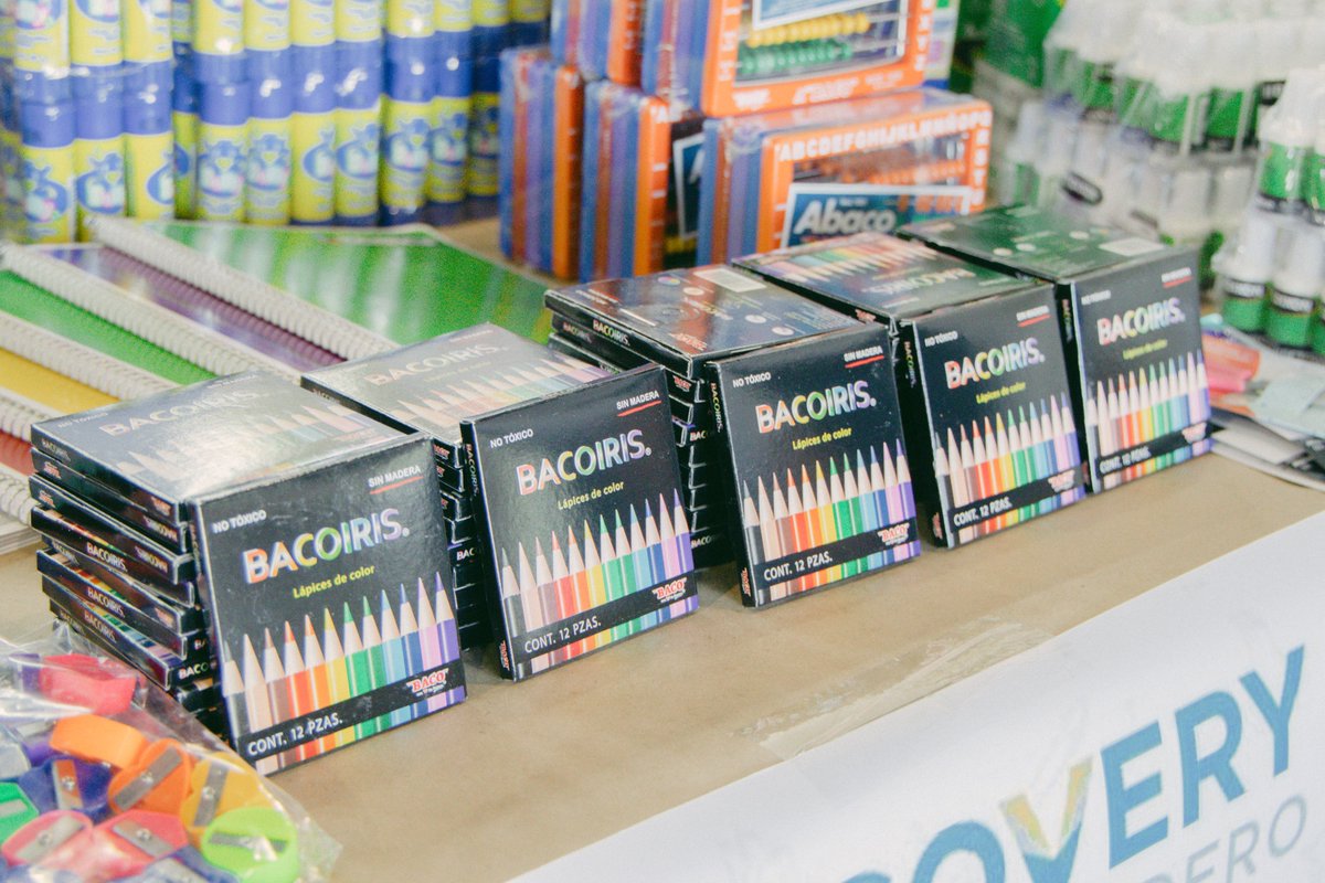 DiscoverySilver's tweet photo. At Discovery , we’re proud to support our communities through the Doctor Near You program—delivering essential medicines to families in need—and by providing school supplies for local students.
#DiscoveryCordero #Community #MiningWithPurpose https://t.co/GBNv79SxE5